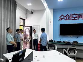 说明: J:\5.Bwin必赢国际官网(2022年11月始)\照片\【20230512】符宣国书记调研学院人才工作\精选\微信图片_202305151127546.jpg